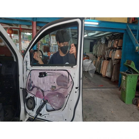 ติดตั้งกระจกรถยนต์ พัฒนาการ-สินไทย กระจกรถยนต์ (1997) - รับถอด-วางกระจกรถยนต์